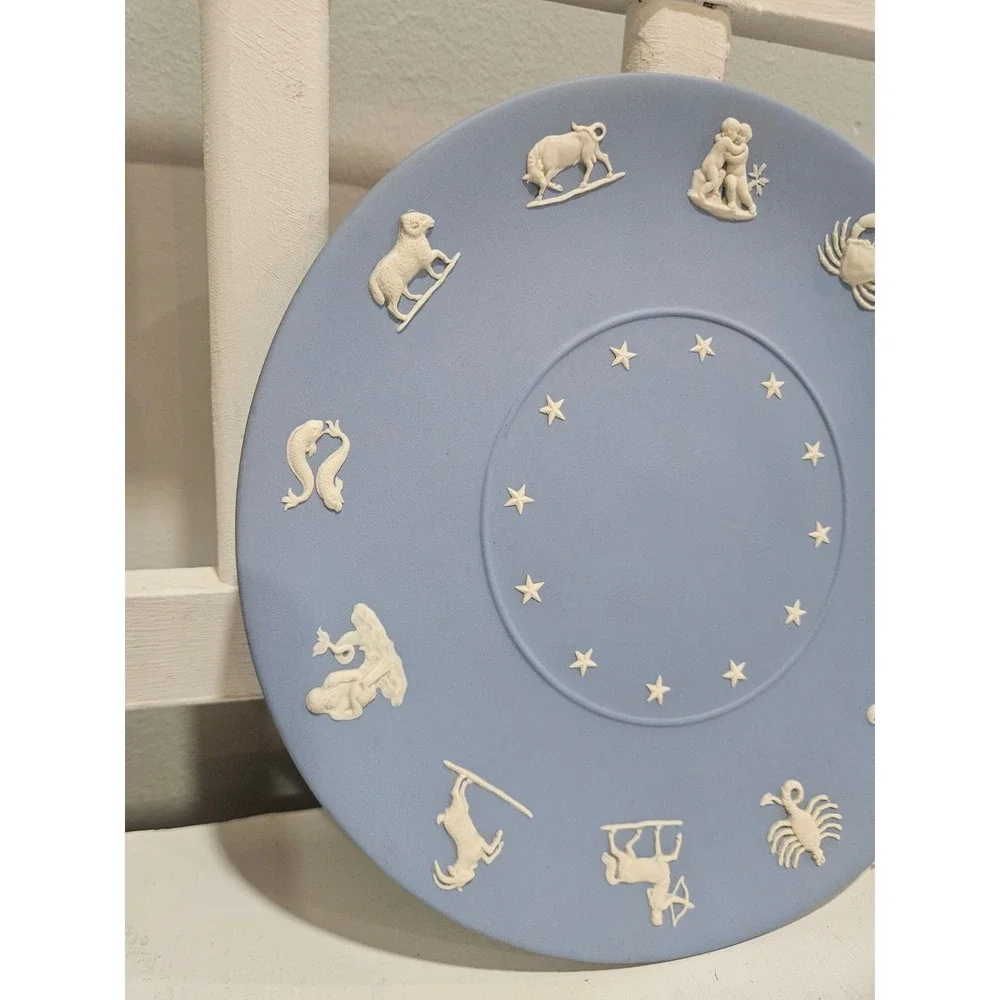 Vintage Wedgewood Jasperware Blue Astrology Zodiac Collector Plate 9.5